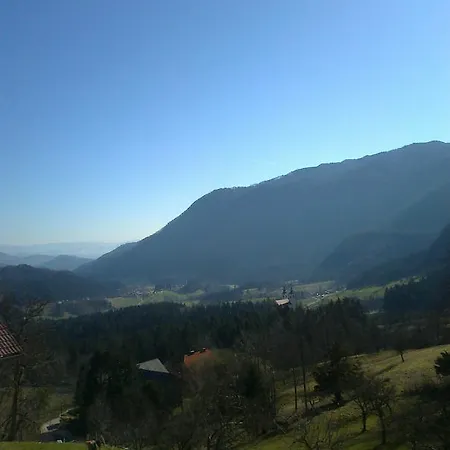 Bivanje na kmetiji Turisticna Kmetija Toman