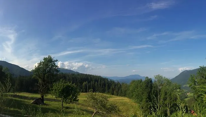 ファームステイ Turisticna Kmetija Toman